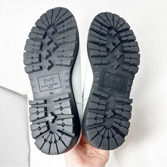 Marc Fisher White Chelsea Lug Sole Boots Patrick Booties Size 9.5 - Picture 7 of 8